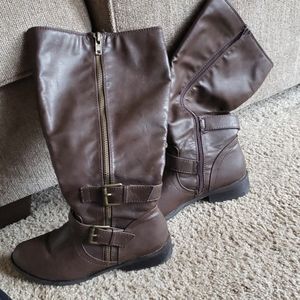 Lane Bryant size 8.5 wide calf boots.